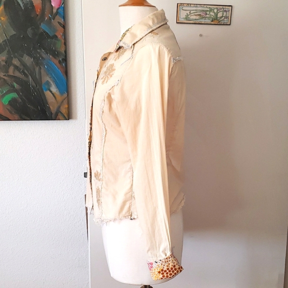 Miss Me Soft Yellow Western Floral Snap Front Blouse Size Medium - Picture 6 of 16